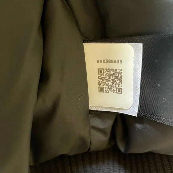 The North Face Men’s Gotham III Waterproof Jacket - Picture 5 of 6